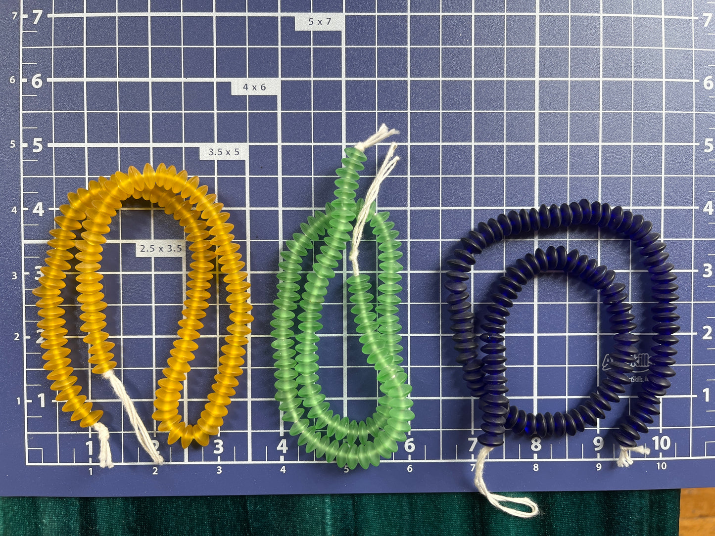 Rcld Glass Saucer Beads