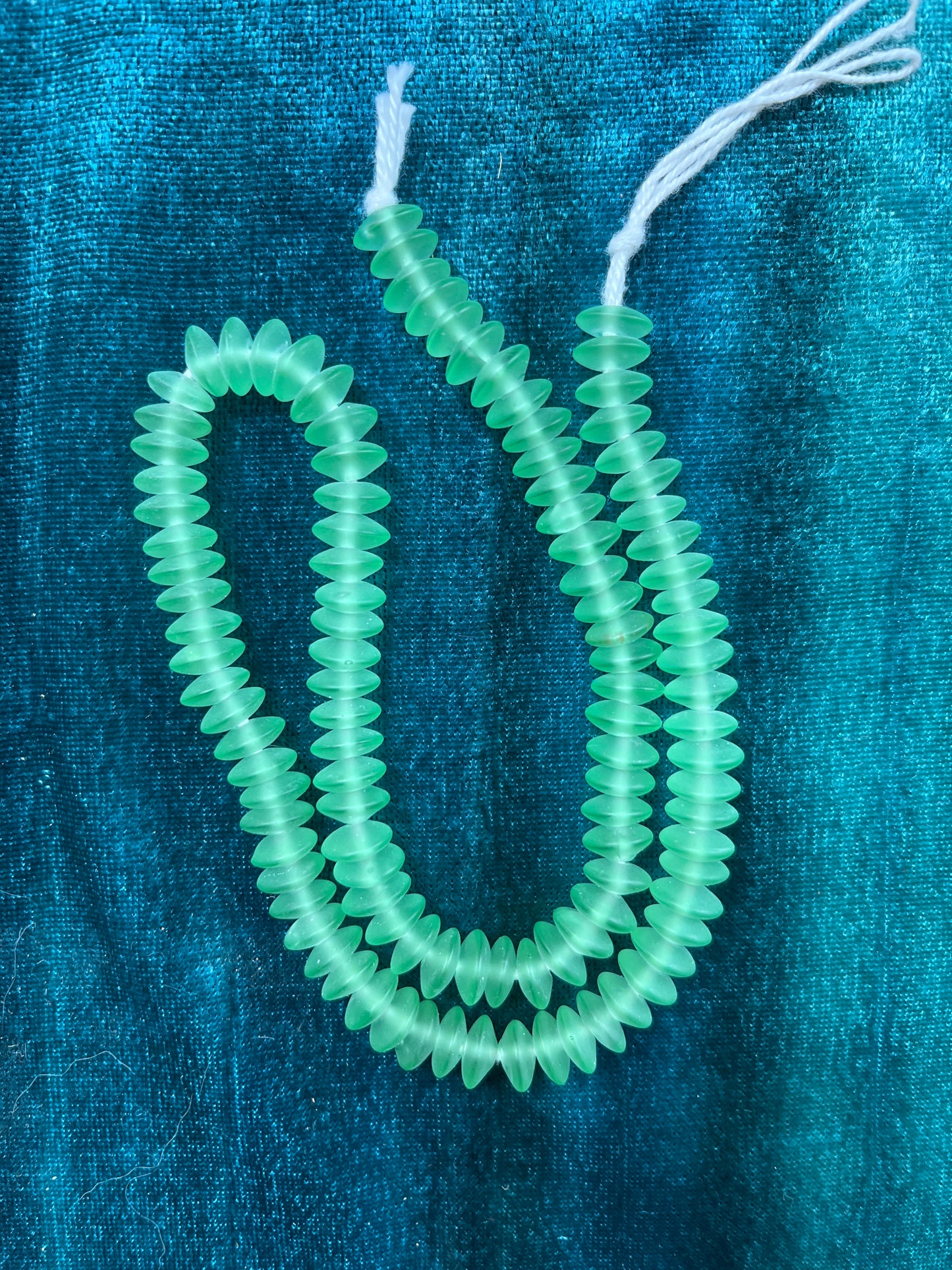 Rcld Glass Saucer Beads
